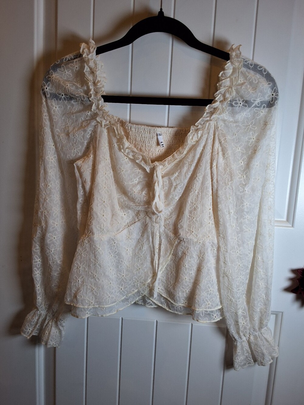 Women’s Ivory Lace Peasant Blouse - Lightweight Long Sleeve Top